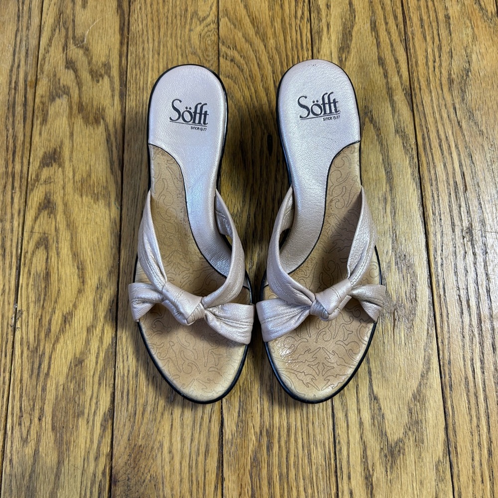 Sofft Metallic Champagne Leather Knot Bow Wedge Slide Sandals Mules Womens